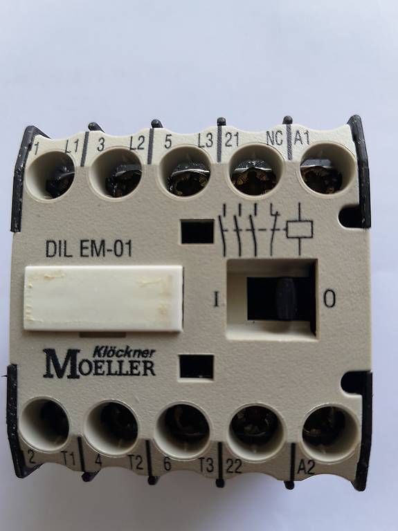 Alimentation électrique: Der Super Leistungs-Schütz DIL EM-01 – D'occasion à Erlenbach ZH par Chnolli