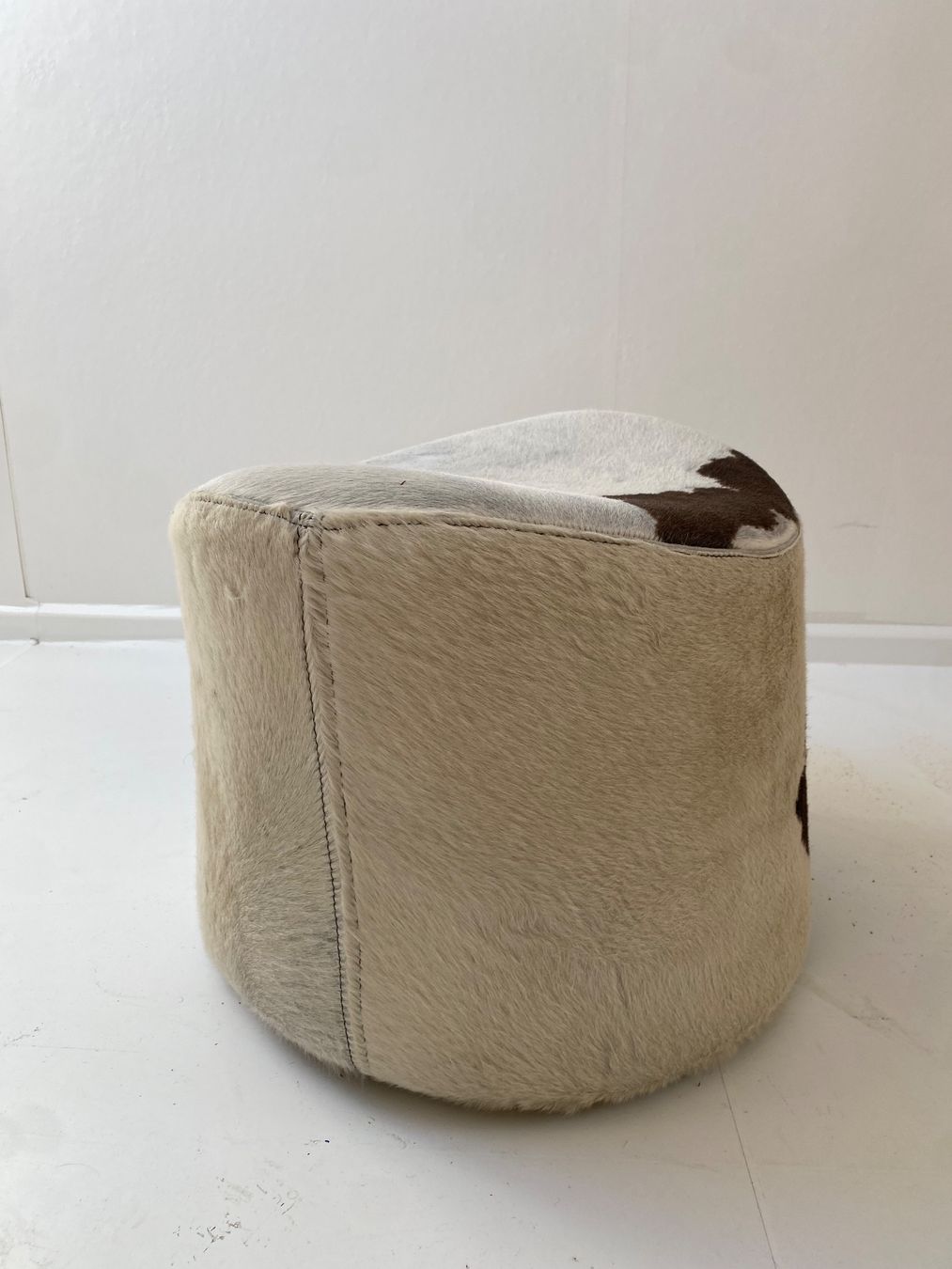 Sgabelli: Hocker Kuhfell – Usato da Basel venduto da mel_7rbn 1