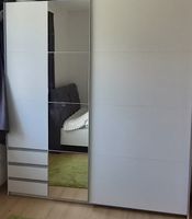 Kleiderschrank 
