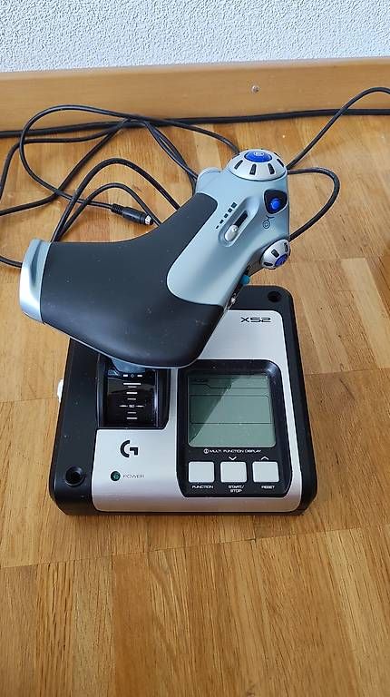 Logitech Controller: Logitech X52 HOTAS – Usato da Zürich venduto da enz_29jb 2