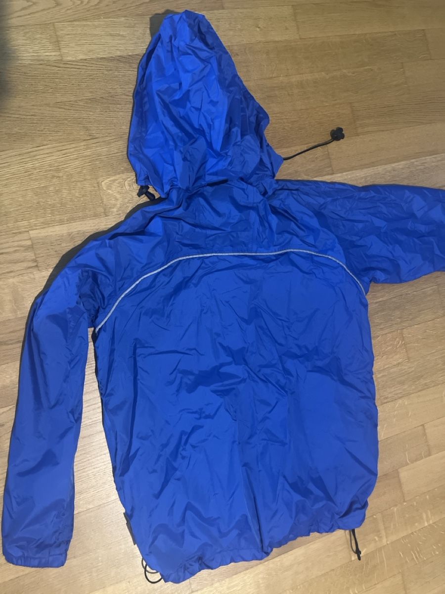 Jacken & Mäntel: Regenjacke blau mit Kapuze – Gebraucht aus Winterthur von lafr21 4