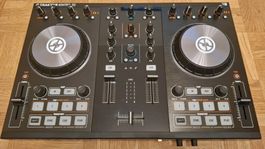 Native Traktor Kontrol S2 MK2 - DJ Controller