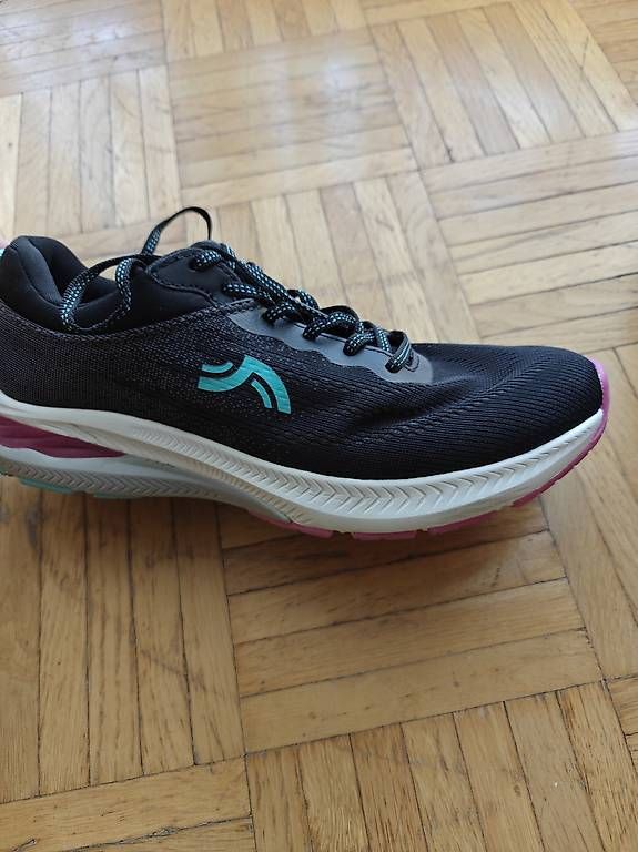 Scarpe da donna: Damen-Laufschuhe, Grösse 41 – Nuovo e nell'imballaggio originale da Samedan venduto da t_p_8nvs 1