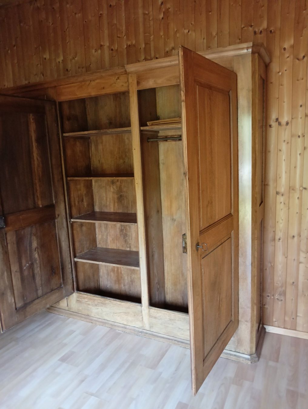 Armadi: Original Biedermeier Schrank - restauriert – Usato da Lumino venduto da Happy4Happy 4