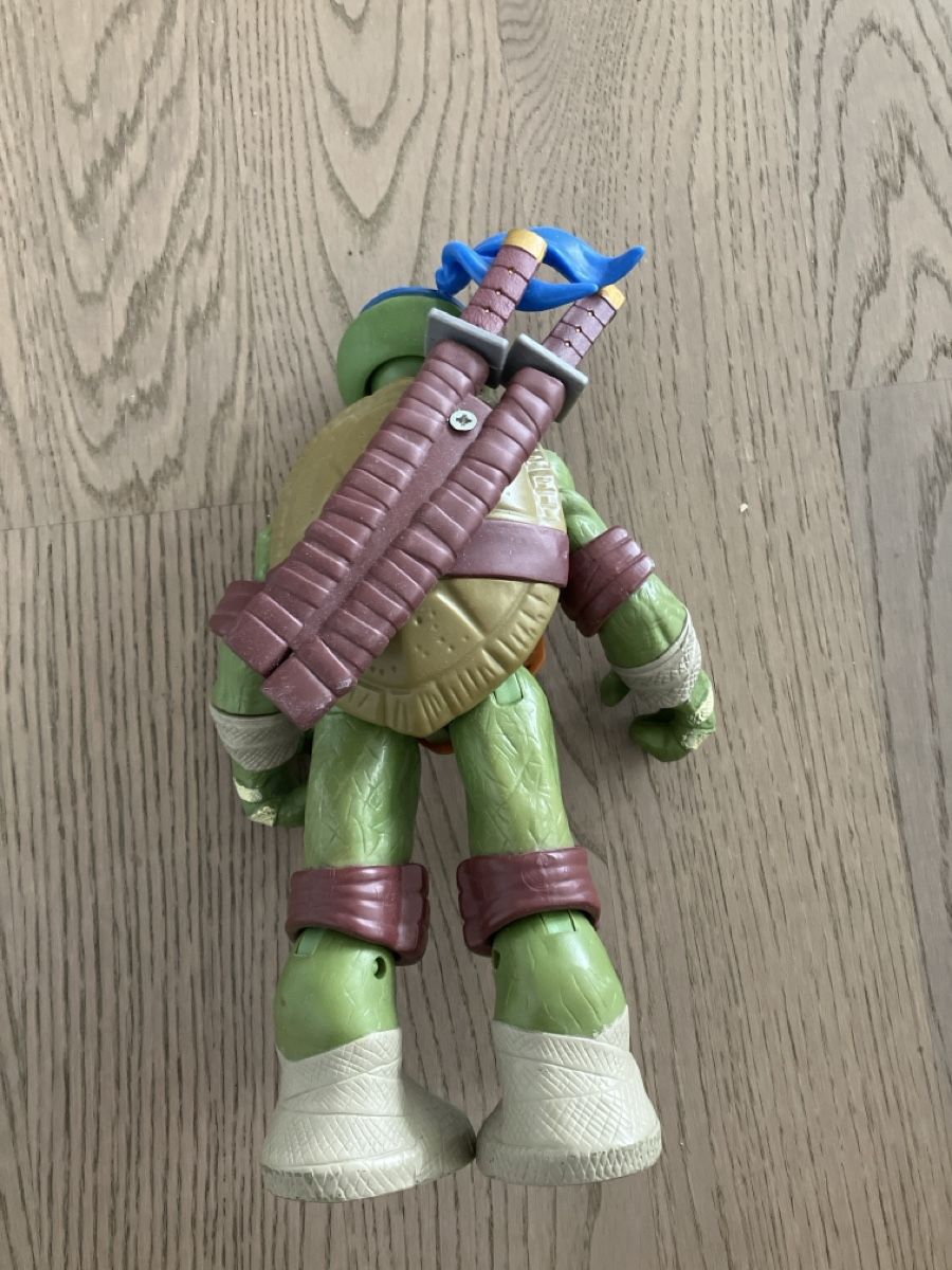 Statuette: Ninja Turtle Leonardo – Usato da Wabern venduto da Uwp97d 1