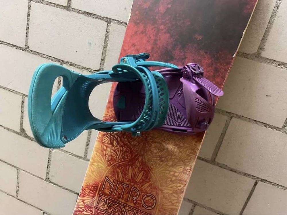 Snowboard & Bindings 3