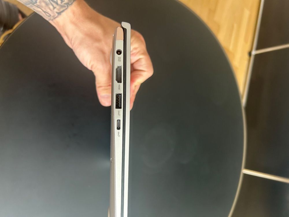 Asus Portables: ASUS Notebook ZenBook UX433F – D'occasion à Emmen par snoerre69 1