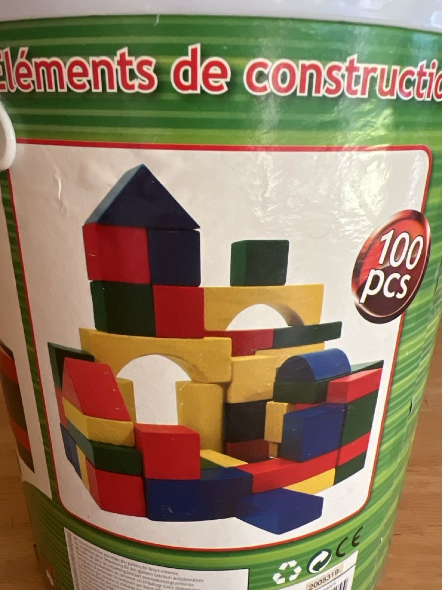 Spielzeuge: Holzbausteine - bunte Elemente – Gebraucht aus Zuchwil von Commander0 2