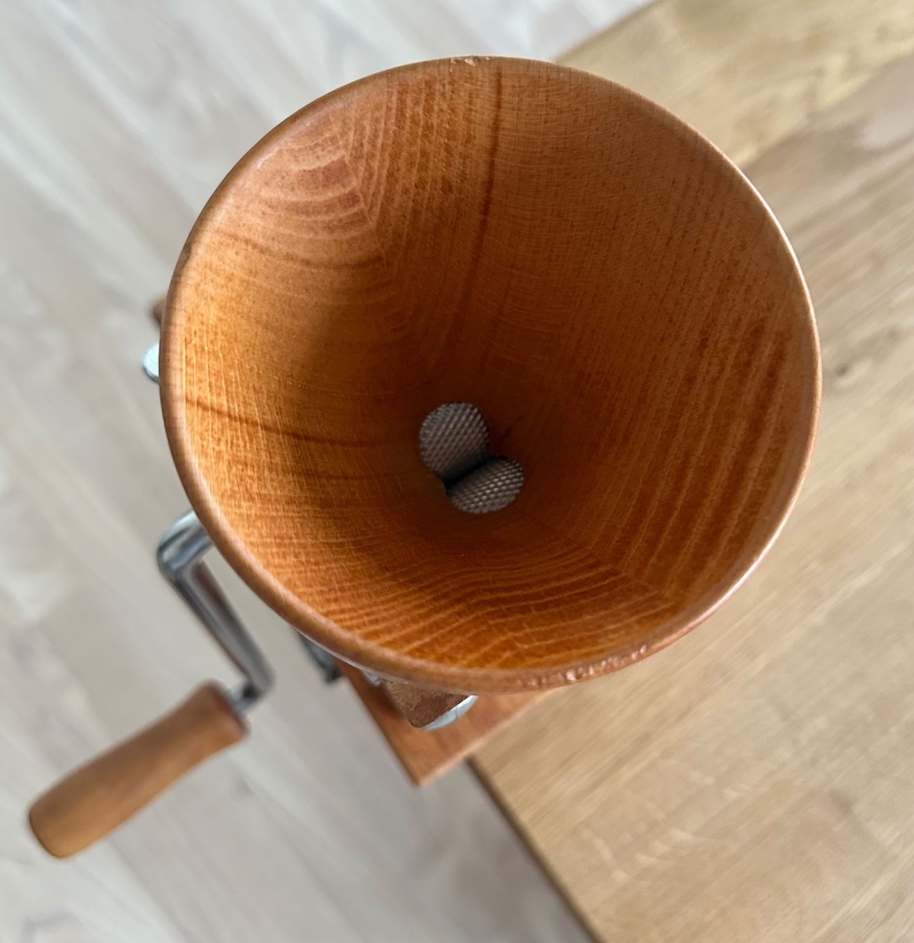 Elettrodomestici da cucina: Eschenfelder Quetschmühle 1012, Getreidemühle – Usato da Zürich venduto da brazerola 3