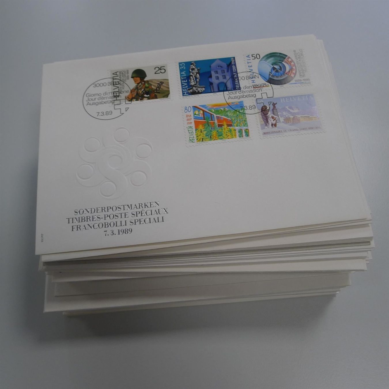 Tutti i francobolli: 100 FDC's mit Einzelmarken + Sätz ! Preiswert angesetzt ! – Usato da Sursee venduto da Luzernerraute