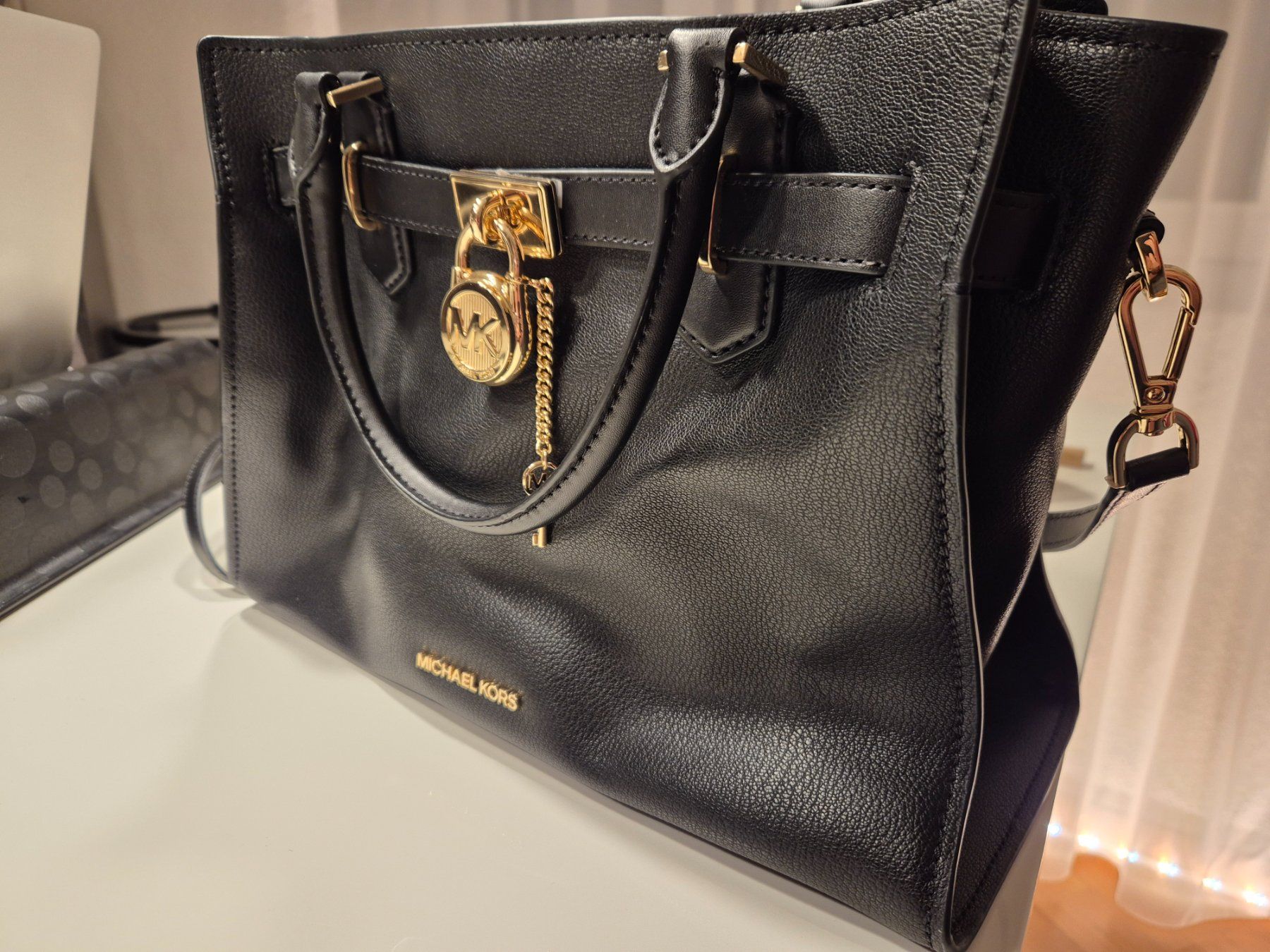 Michael Kors Borse da donna: Michael Kors Hamilton Leder Handtaschen – Usato da Hergiswil NW venduto da Adis_D
