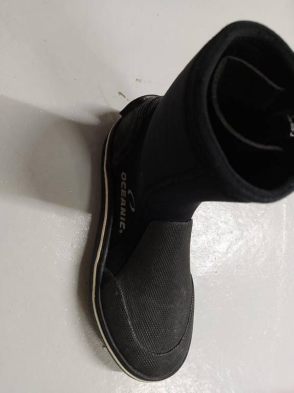 Scarpe da uomo: Neoprenschuhe – Usato da Buchrain venduto da joe_phc7