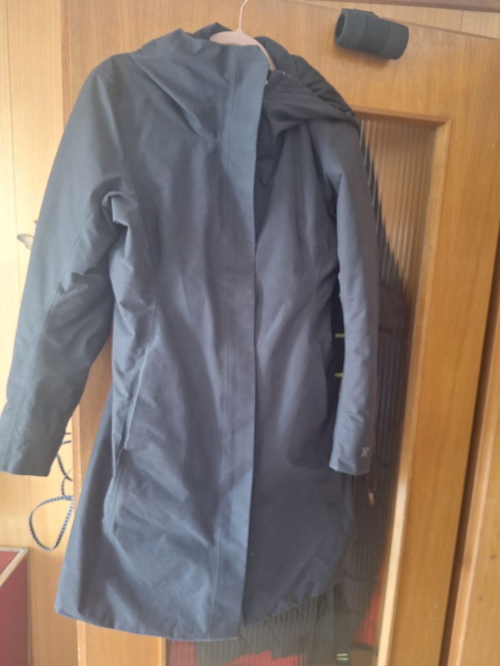 Arcteryx Mäntel: Arc'teryx Daunenparka Dunkelgrau – Gebraucht aus Winterthur von _lxeah