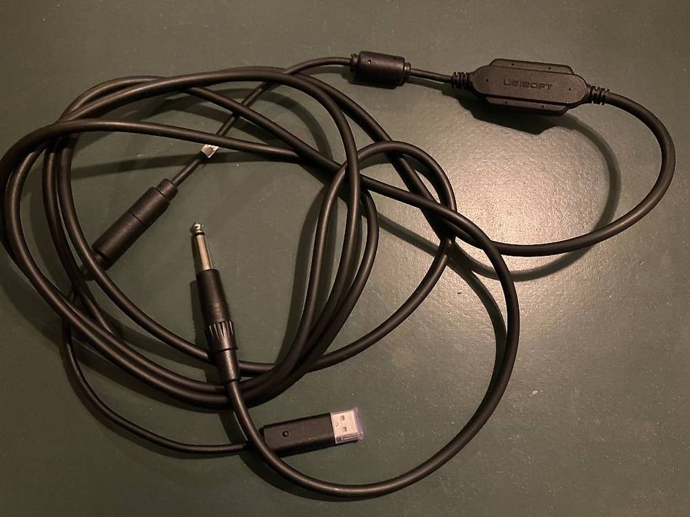 Rocksmith+ Kabel | Real Tone Cable von Ubisoft (AUX -> HDMI) | Kaufen ...