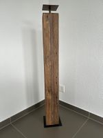 Massiver Holzsockel 106cm mit Stahlplatte