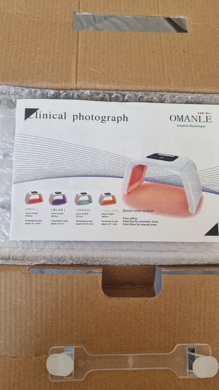 Gesichtspflege: LED-Lichttherapie-Gesichtspflegegerät – Neu und originalverpackt aus Goldingen von ale_vjt8 1