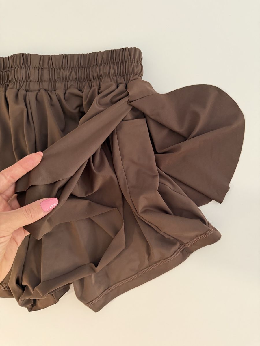 Pantalons: Shorts Brown size XS  – Neuf (Voir description) à Gränichen par Domsiiiii 2