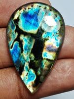 Cabochon L-8349 – Labradorit 34x22mm 28 Karat