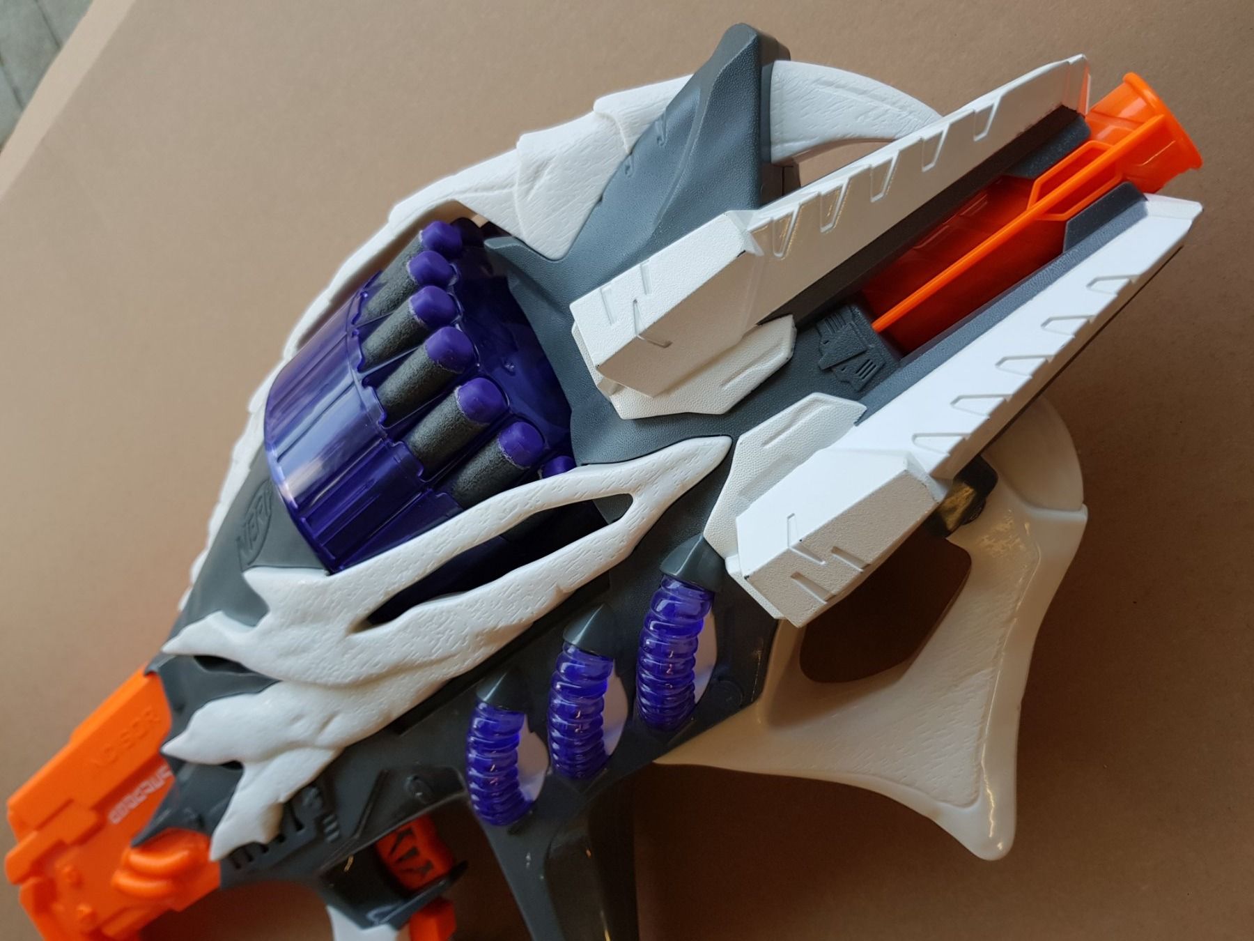Nerf Spielzeuge: NERF Alien Menace Incisor Blaster – Gebraucht aus Greppen von  4