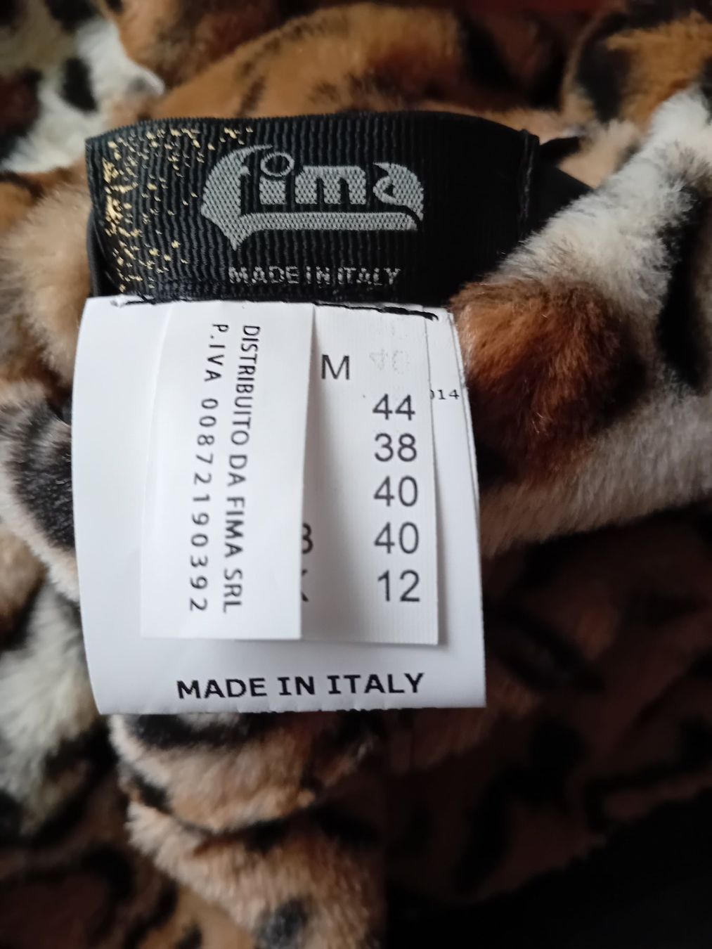 Cappotti: Mantel Damen reversible, Leopard oder schwarz, Gr. 38, NEU – Nuovo (secondo la descrizione) da Stansstad venduto da R.Anna 8