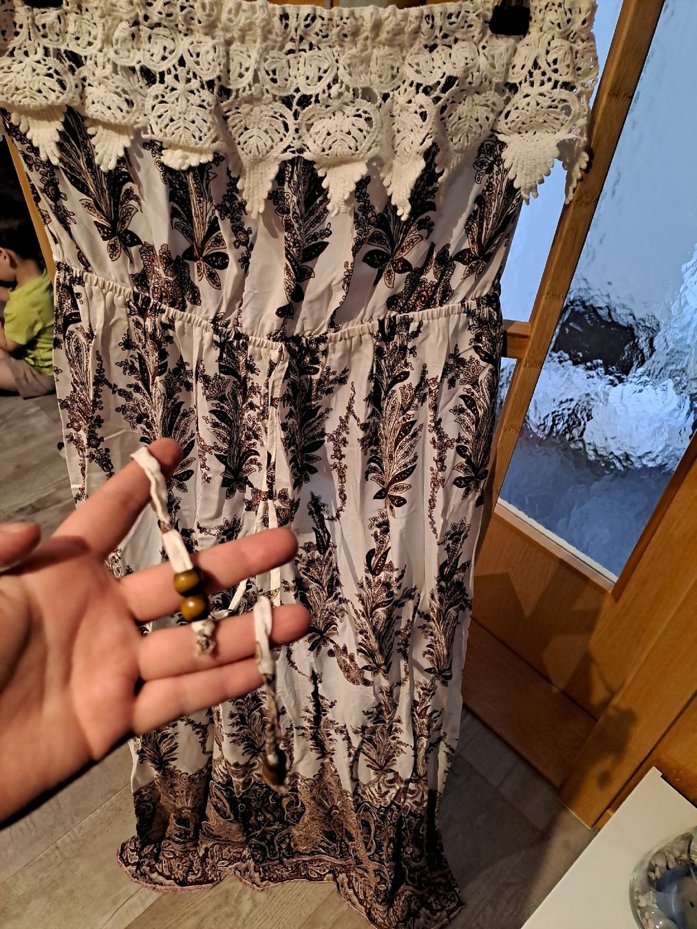 Kleider: Trägerloses Kleid Grösse M Chicoree  – Gebraucht aus Rickenbach LU von bishiida 1
