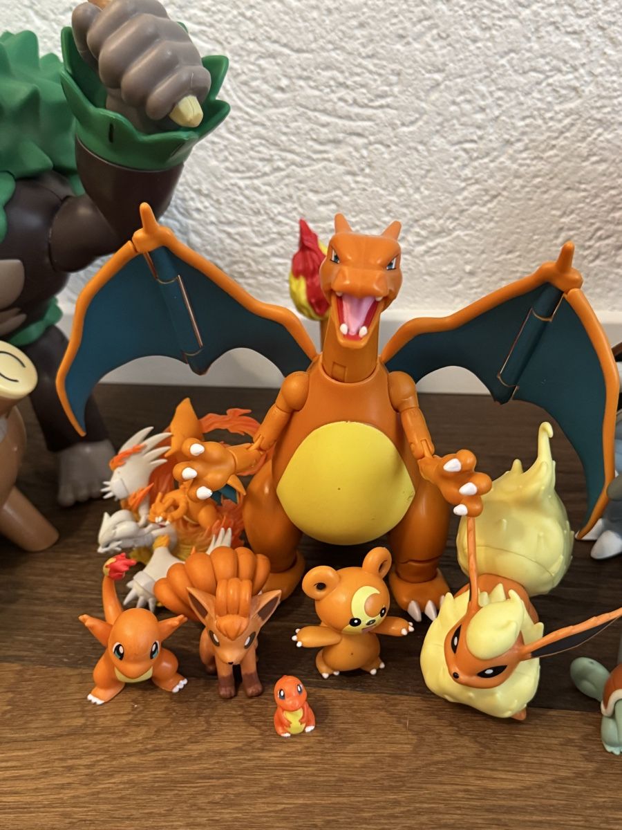 Pokémon Figuren: Mega Pokemon Sammlung 53 Stück & Extras – Gebraucht aus Weisslingen von MichelleH 3