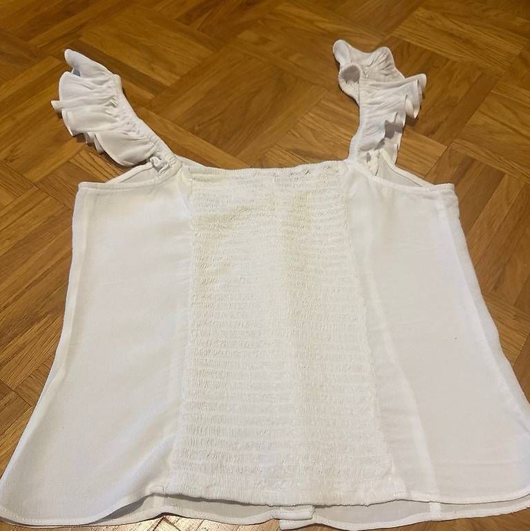 H&M Tops: Top blanc H&M à bretelles taille 36 – Gebraucht aus Lausanne von loi_8msc 2