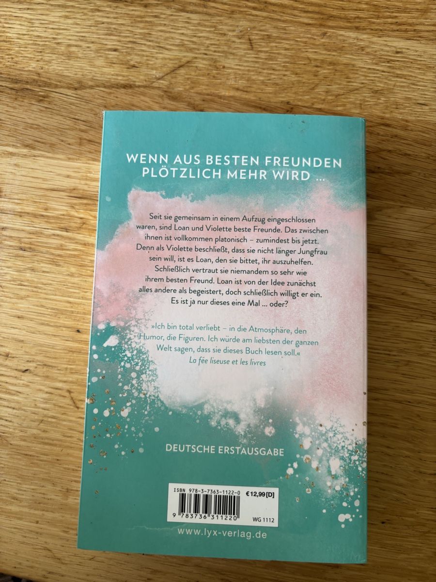 Bücher: Buch Never Too Close – Neu (gemäss Beschreibung) aus Adelboden von eny_5tn9 1