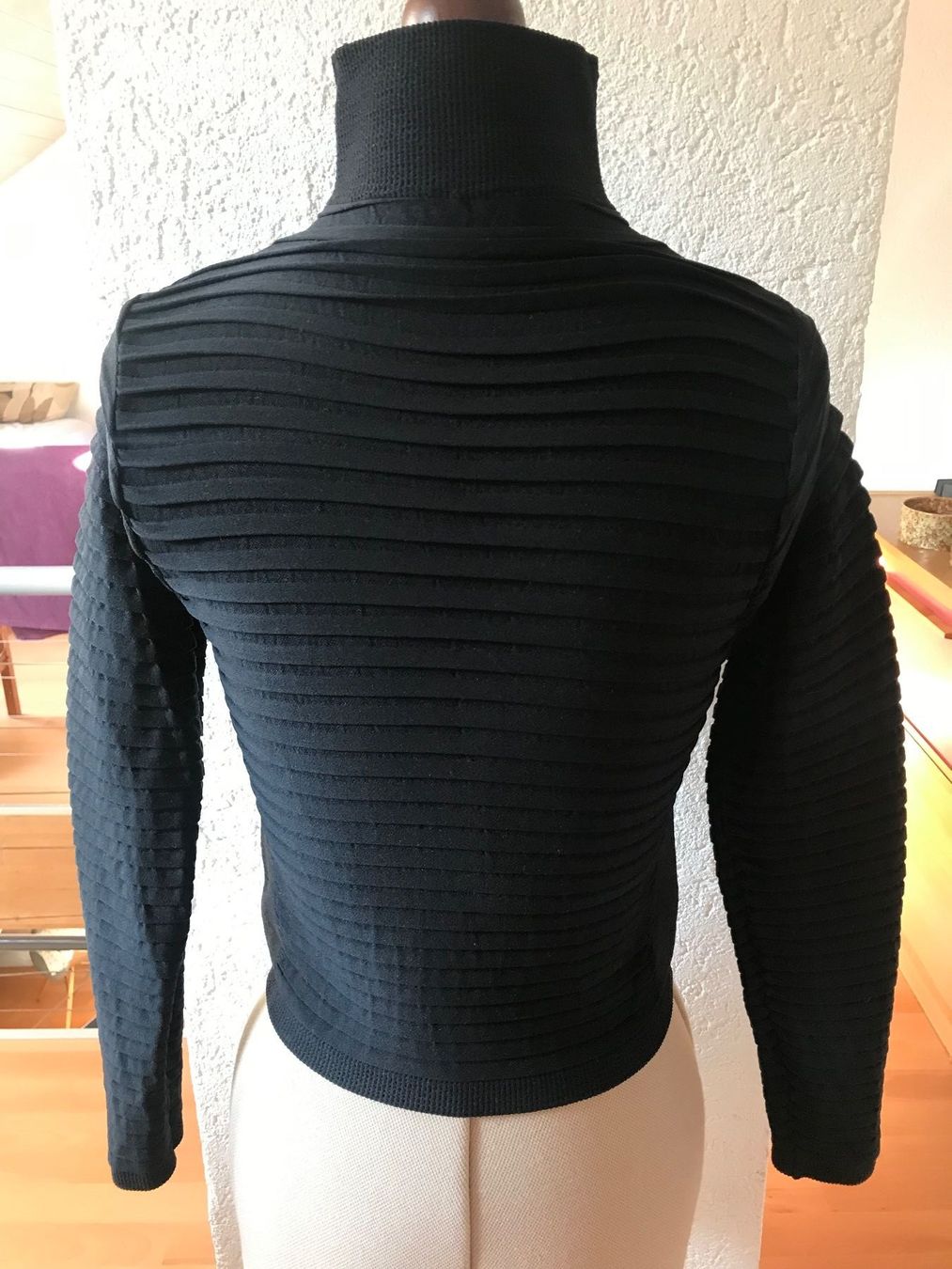 Zara Top: Top crop Zara – Usato da Basel venduto da Maria-Alexa 1