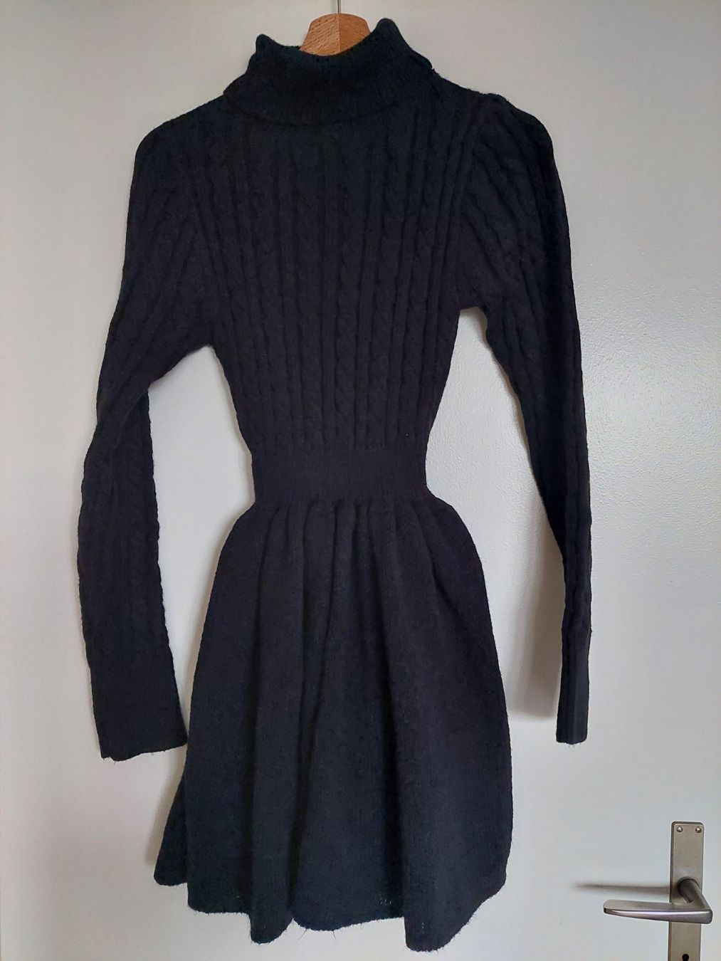 Lots de vêtements: 8 TEILIGES KLEIDERPAKET GR. S – D'occasion à Münchenstein par Strupfi 1