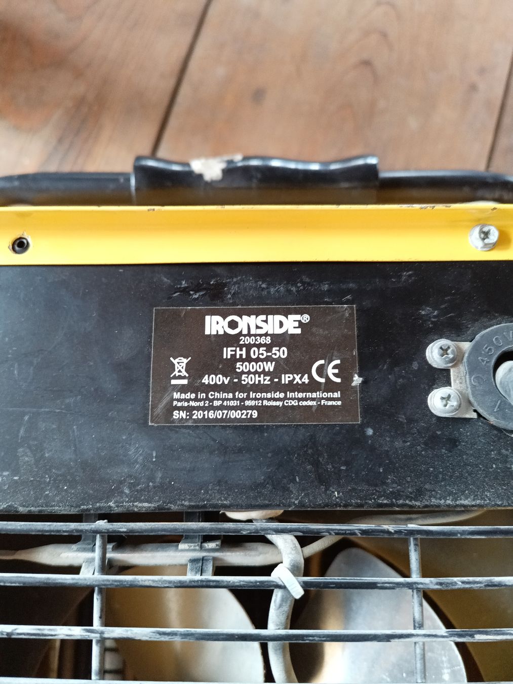 Radiatori: Baustellenheizer Ironside 5kW – Usato da Trub venduto da Eneah 2