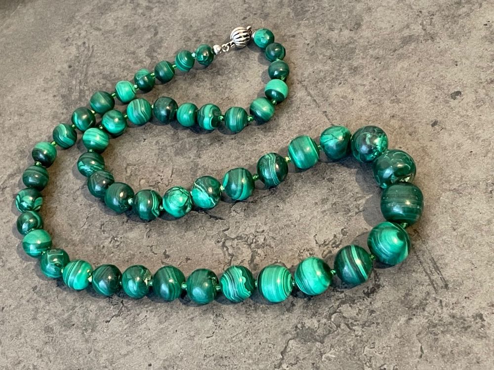 Collier Vintage En Malachite – Pierre Naturelle, Occasion à Petit Prix