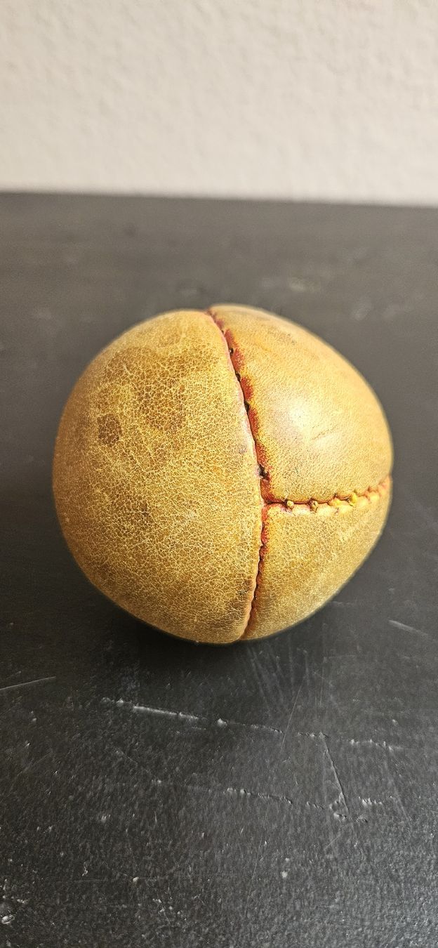 Palloni: Vintage Baseball, SEHR alt handgenäht – Usato da Belp venduto da Ginus85 1