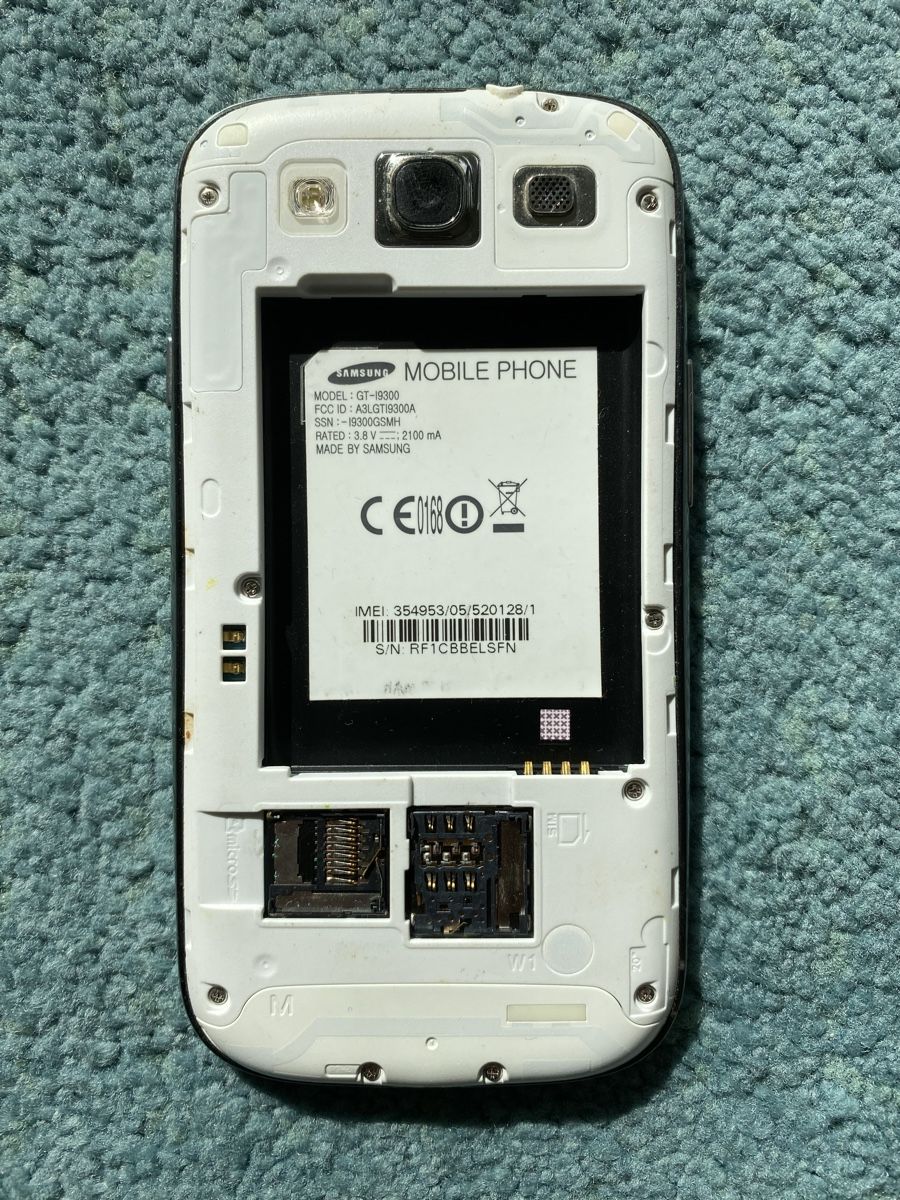 Handys / Smartphones: Samsung Galaxy S3 – Defekt aus Adliswil von Busys 2