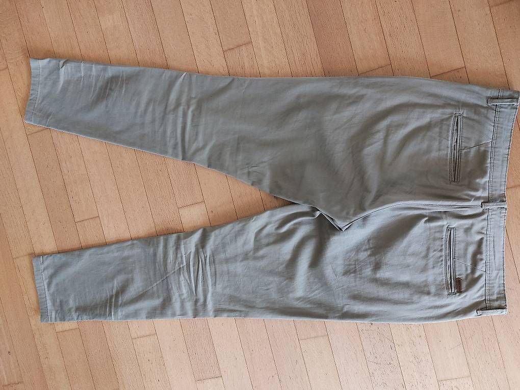 Pantaloni: Chino beige, Gr. 36 - JACK & JONES – Usato da Urtenen-Schönbühl venduto da alexaz 1