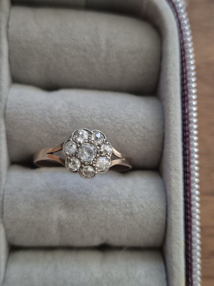 Ringe: Gold Ring 14K mit 8 Diamanten – Gebraucht aus Dübendorf von MariaS. 1