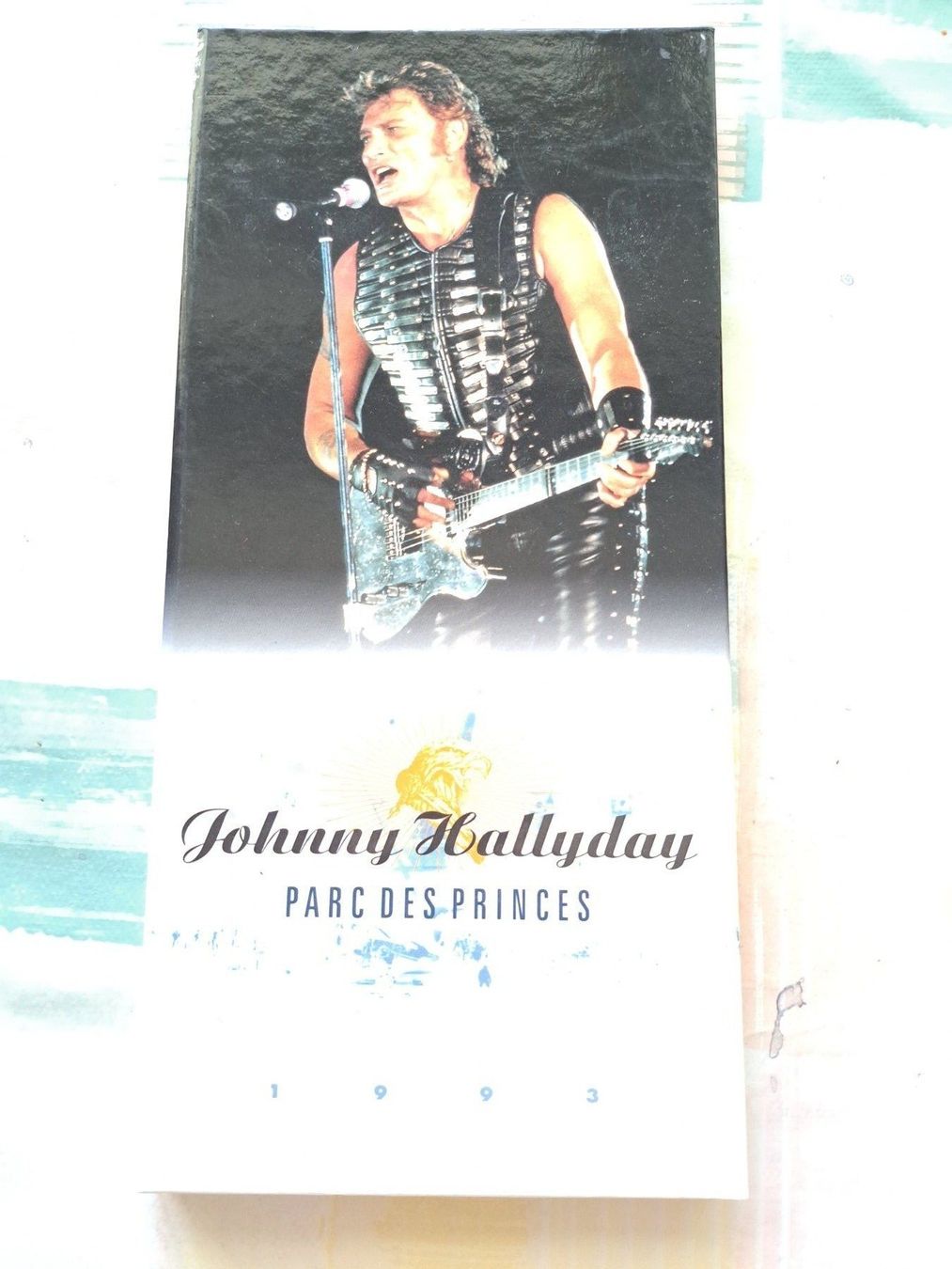 CDs: Coffret Johnny Hallyday Parc des Princes 3 Cds – Gebraucht aus Pully von bro_n52j