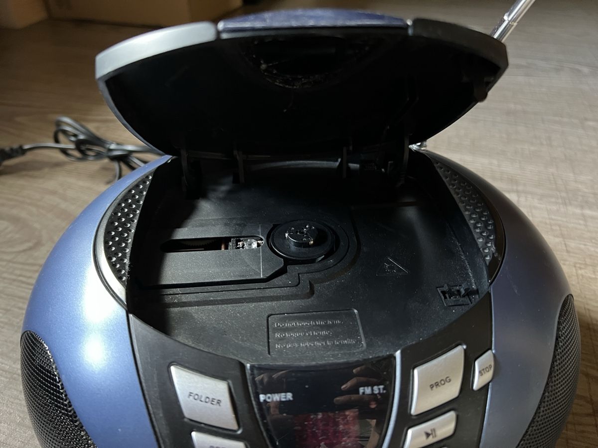 Lenco Radio: Chaîne hi-fi Lenco – Usato da Les Haudères venduto da VDH05 2