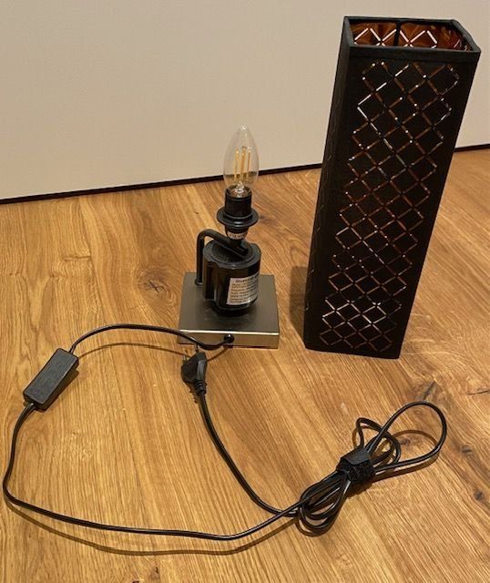 Lampade: Tischleuchte - schwarz – Usato da Volketswil venduto da Kira010 1