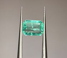 Ab 1 Fr. - 0.95 ct kolumbianischer Smaragd inkl. Zertfikat