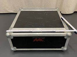 Hochwertiges 19 Zoll 4HE Rack/Case von AAC