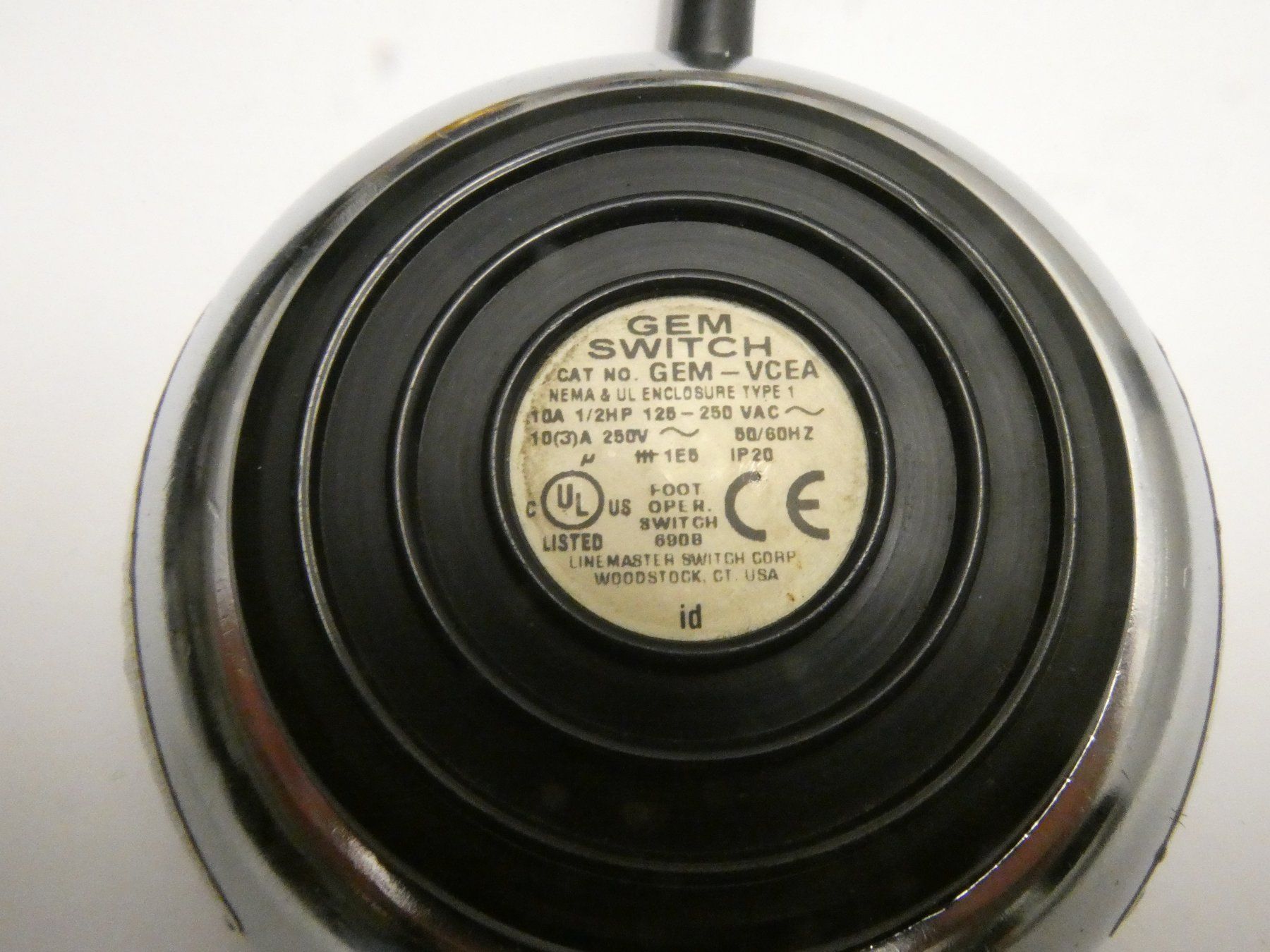 Zubehör Traktoren & landw. Fahrzeuge: Fussschalter von Gem-Switch – Gebraucht aus Fulenbach von Hach0 2