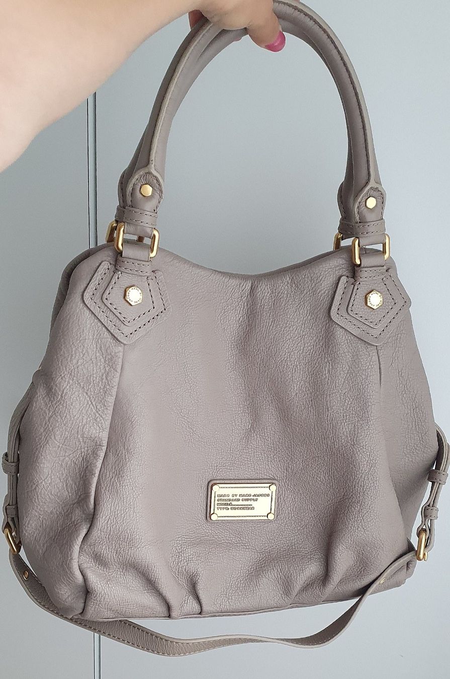 Marc Jacobs Borse da donna: Marc Jacobs Henkel/Umhängetasche Medium Taupe-Beige – Usato da Niederteufen venduto da Mira_72