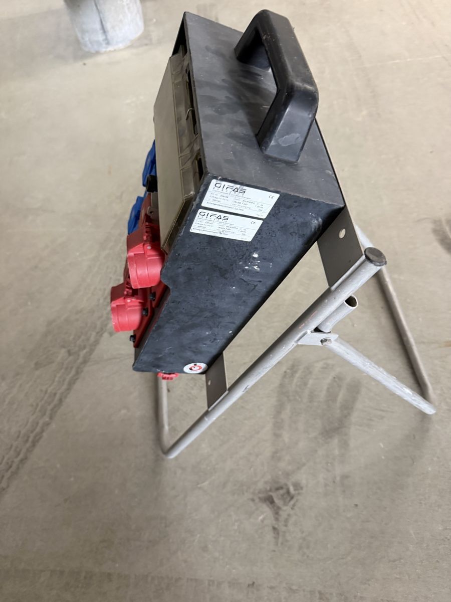 GIFAS Elektrotechnik: Baustrom Verteiler – Gebraucht aus Pfungen von Evian200 1