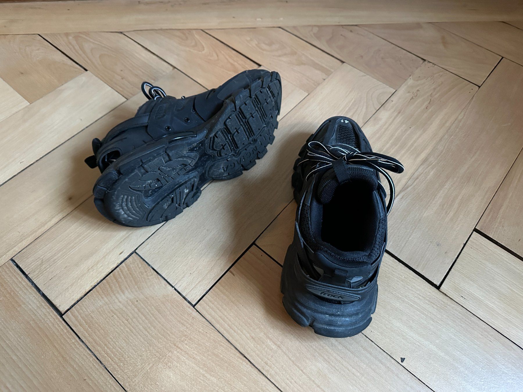 Balenciaga Scarpe da uomo: BALENCIAGA Track Sneaker schwarz 41 – Usato da Zürich venduto da Diazaio 3