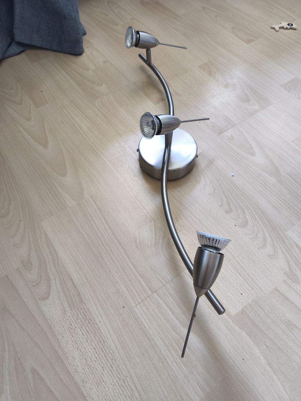 Ikea Lustres & lampes de plafonds: Deckenstrahler 3-flammig LEDING Typ S1104, gebraucht – D'occasion à Thun par drageen