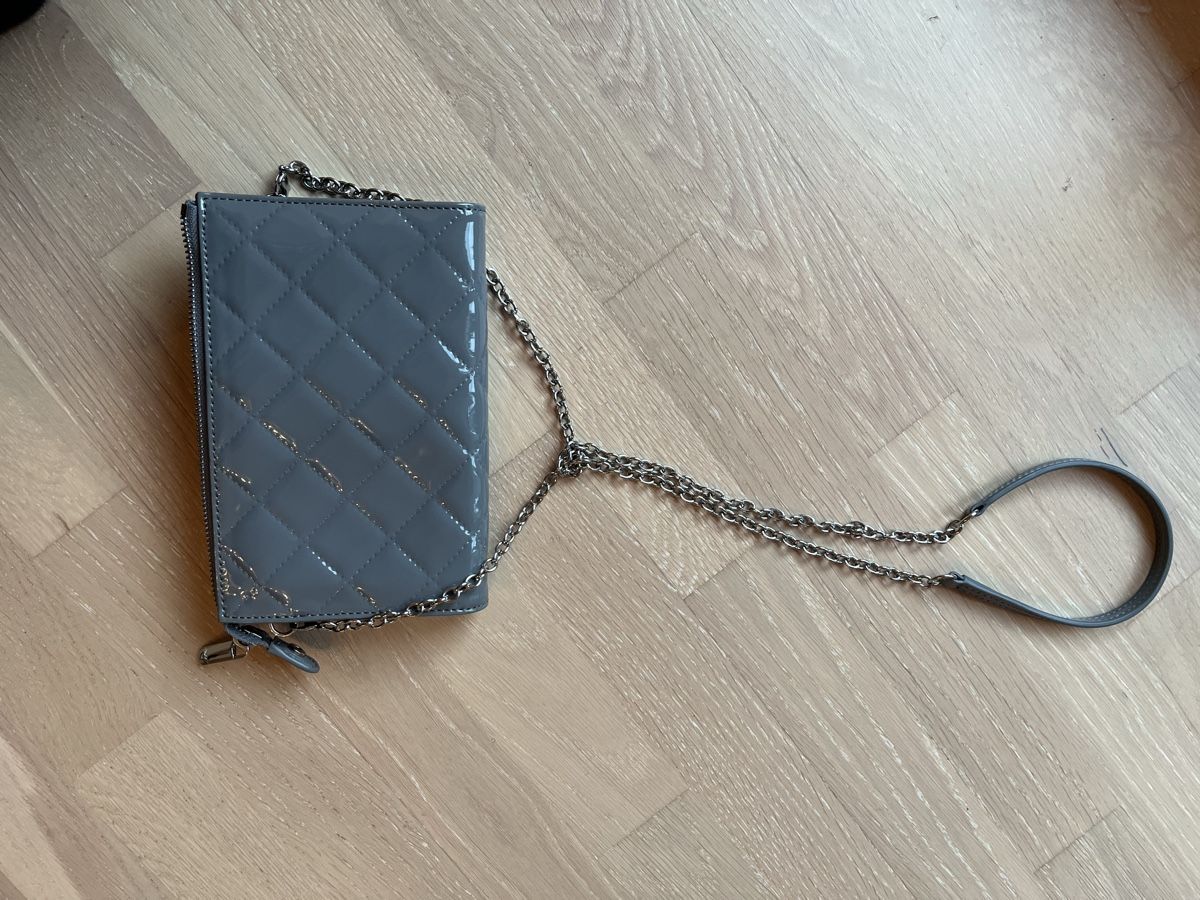 Armani Taschen für Damen: Pochette grigia Armani Jeans – Neu und originalverpackt aus Cama von lar_2rh9 3