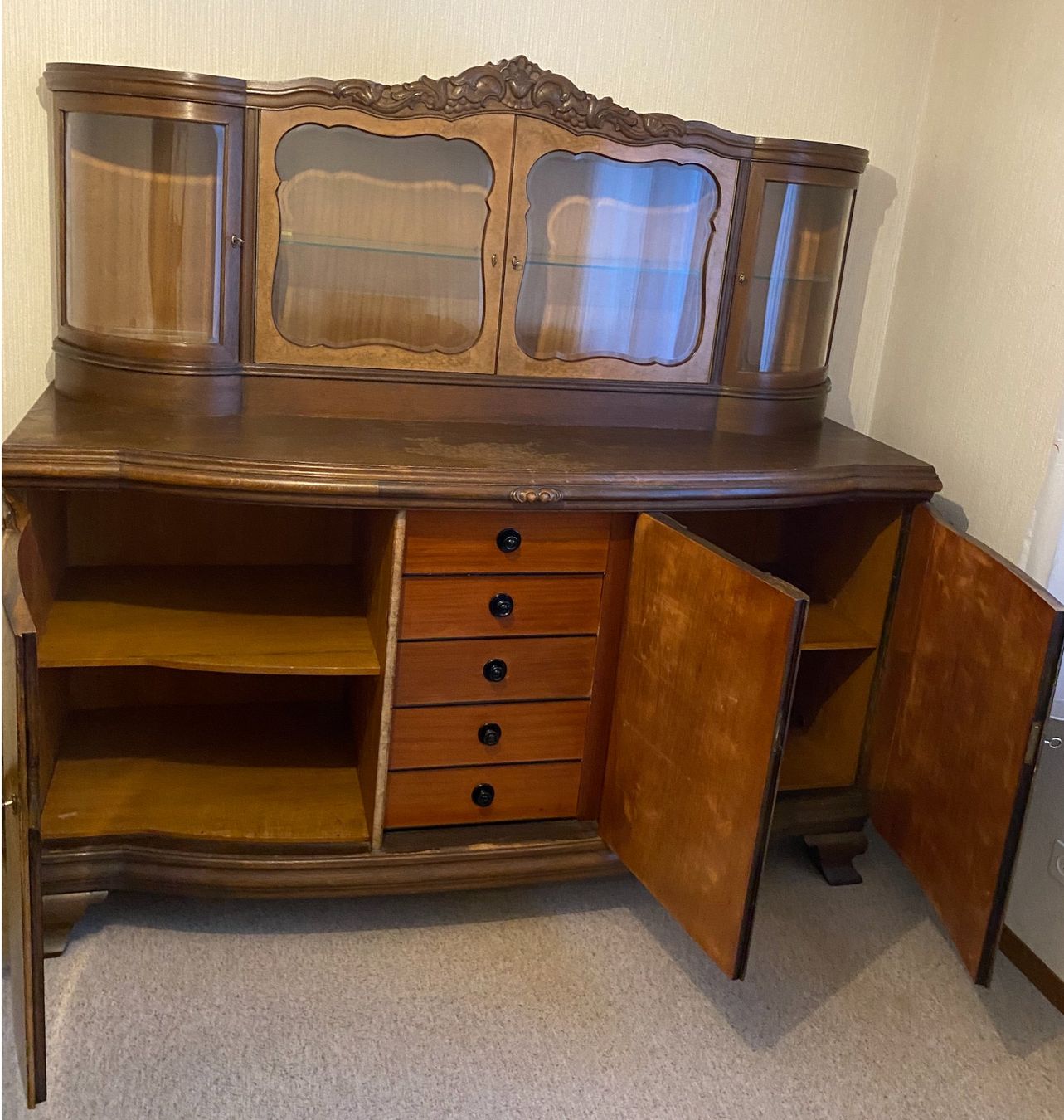 Credenze: Abholung in Oftringen: Alter Buffetschrank – Usato da Sugnens venduto da freestef 2