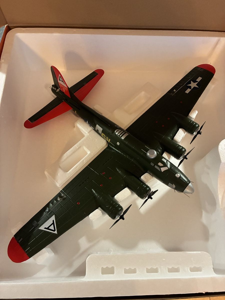 E-Flite Modellismo RC: Avion rc B17 – Nuovo e nell'imballaggio originale da Biel/Bienne venduto da Kamov75