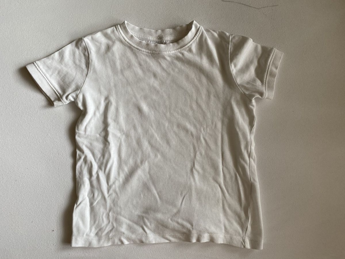 Zara Blusen, T-Shirts & Tops: Zara T-Shirt / 130 – Gebraucht aus Kleinandelfingen von lau_10